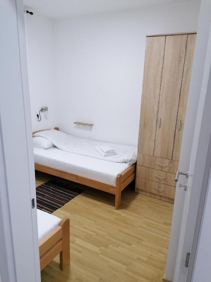 Apartman Ana 3 수보티차 외부 사진