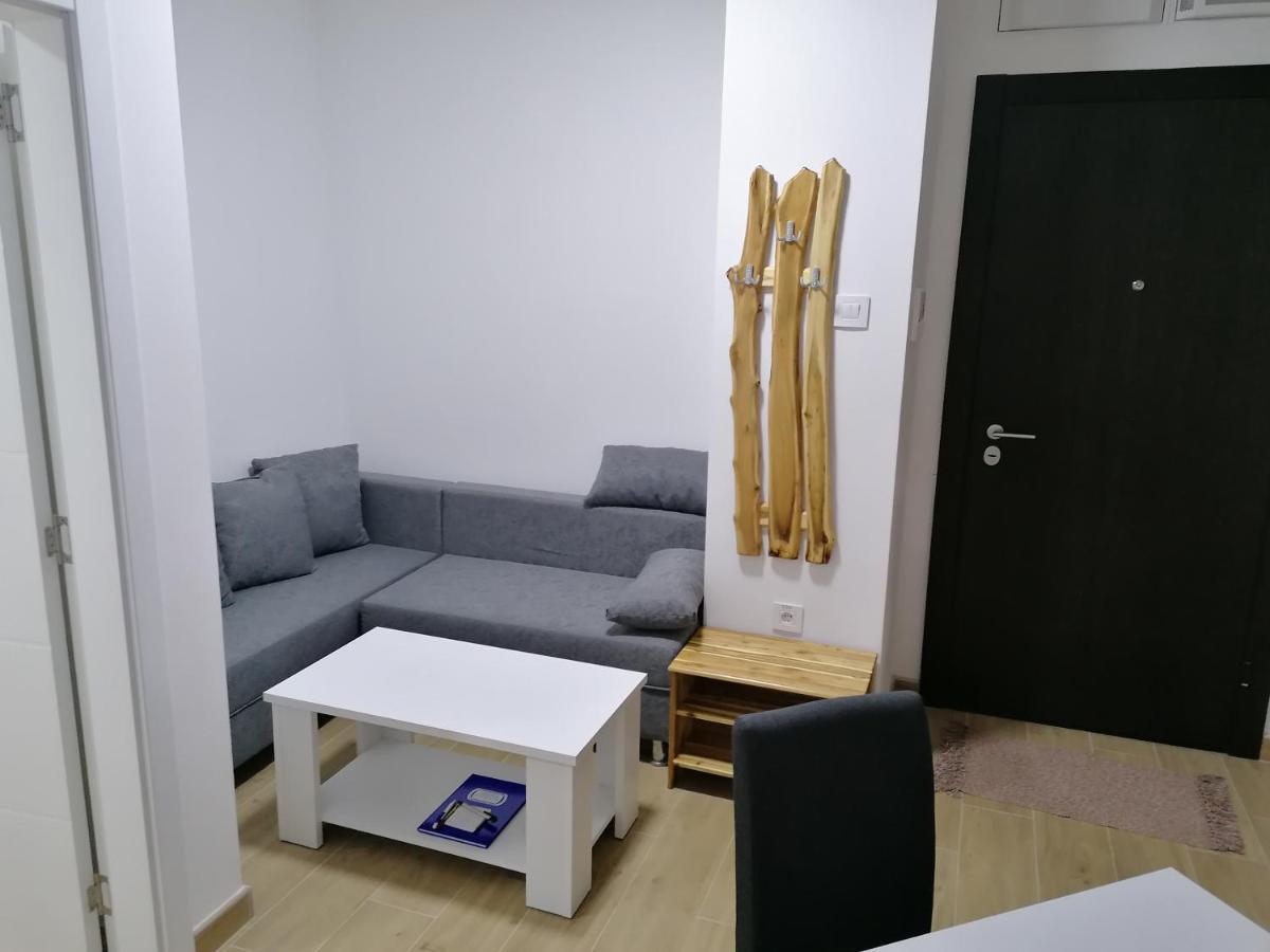 Apartman Ana 3 수보티차 외부 사진