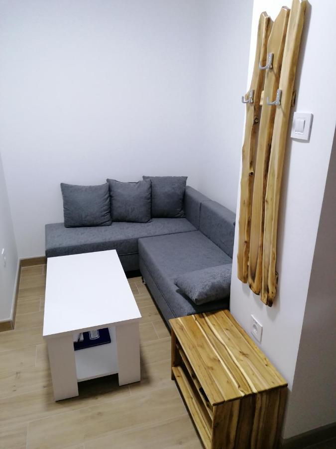Apartman Ana 3 수보티차 외부 사진