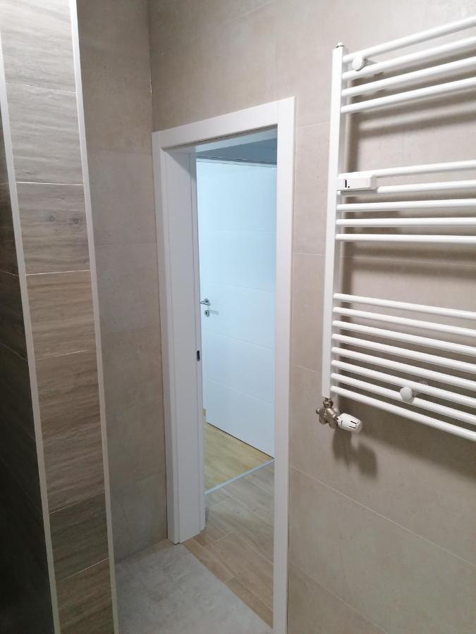 Apartman Ana 3 수보티차 외부 사진