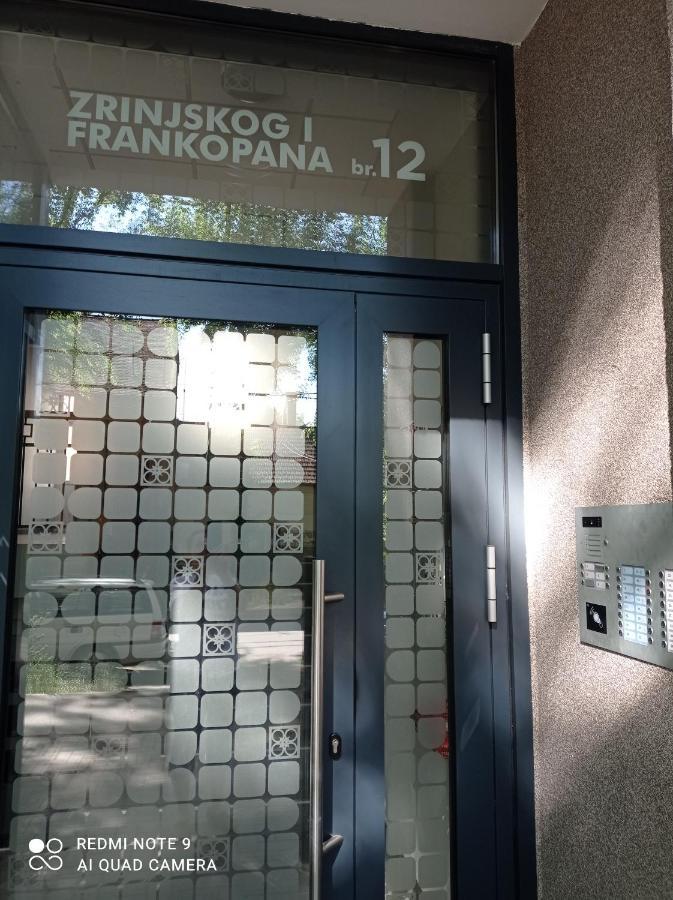Apartman Ana 3 수보티차 외부 사진